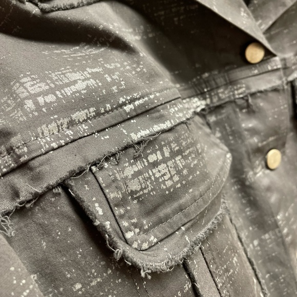 Baci (Italy) jacket with raw edges and metallic accents - Picture 2 of 8